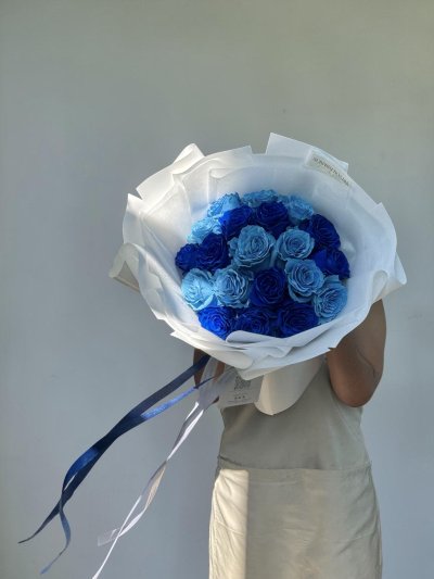 Mix 20 Blue Ecuadorian Roses Bouquet